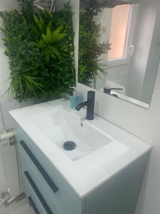Apartamento En Toledo Ideal Para Visitas A Puy Du Fou מראה חיצוני תמונה