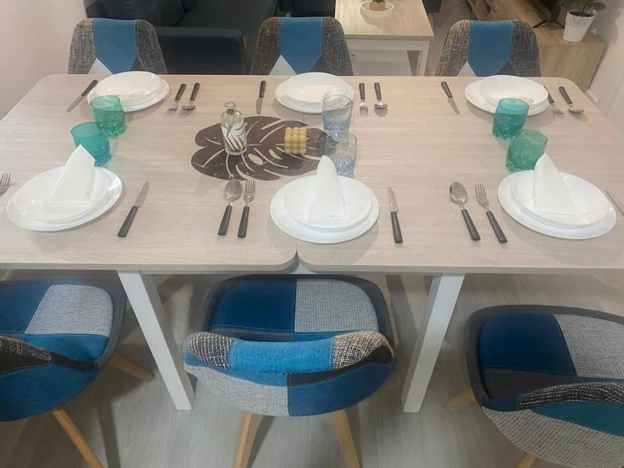 Apartamento En Toledo Ideal Para Visitas A Puy Du Fou מראה חיצוני תמונה