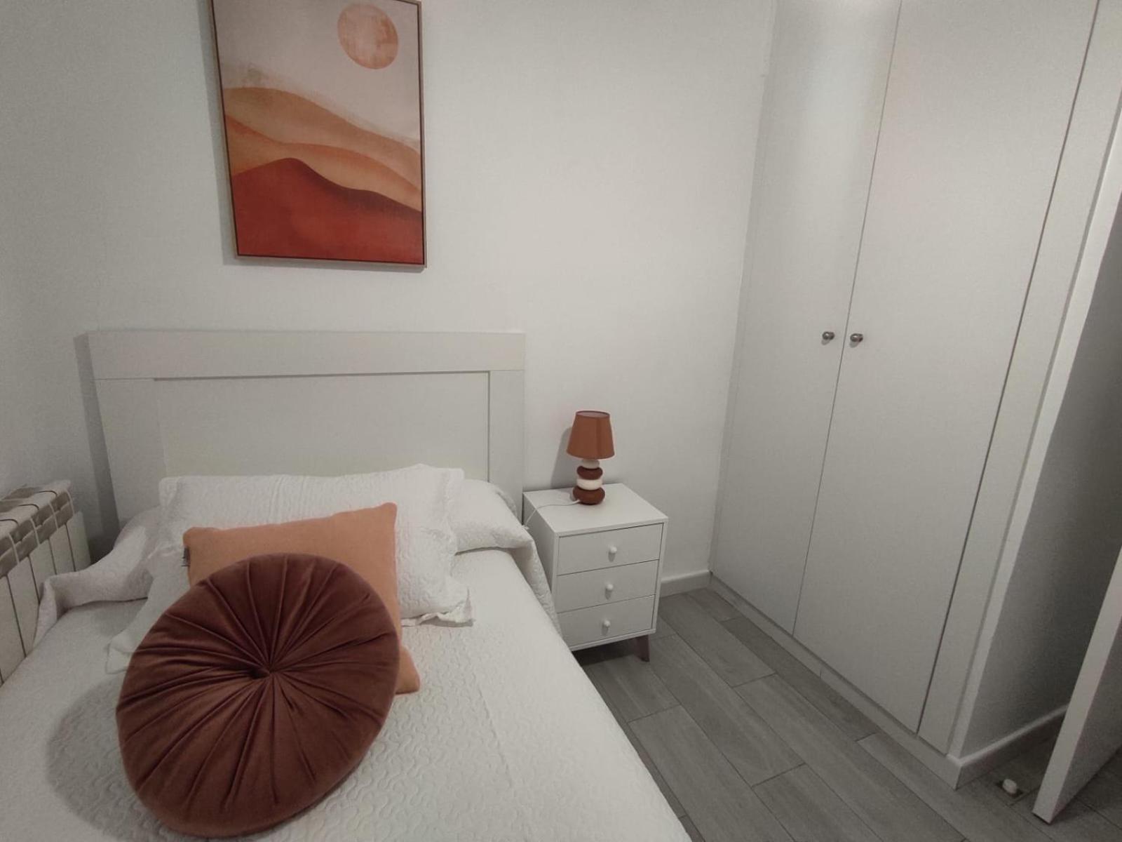 Apartamento En Toledo Ideal Para Visitas A Puy Du Fou מראה חיצוני תמונה